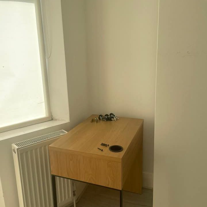 Hendale Avenue 4 Room next to stairs ground flor {Fadi}